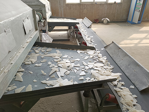 生產(chǎn)設(shè)備